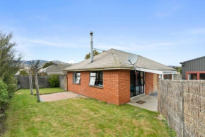 The Iron Gate Family Hideaway - Pet Friendly
